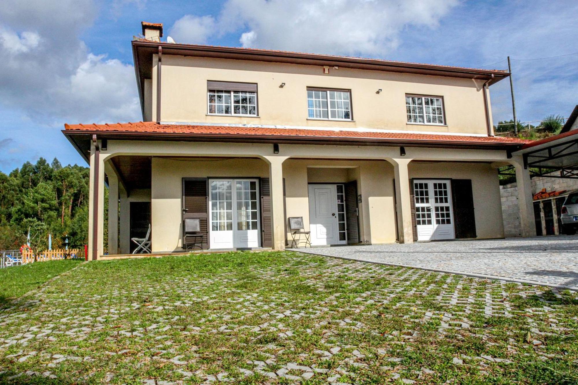 Martins House Quartos Arouca Bagian luar foto